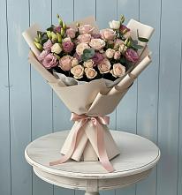 Букет цветов из:  Розы и Лизиантусы в Спокойной