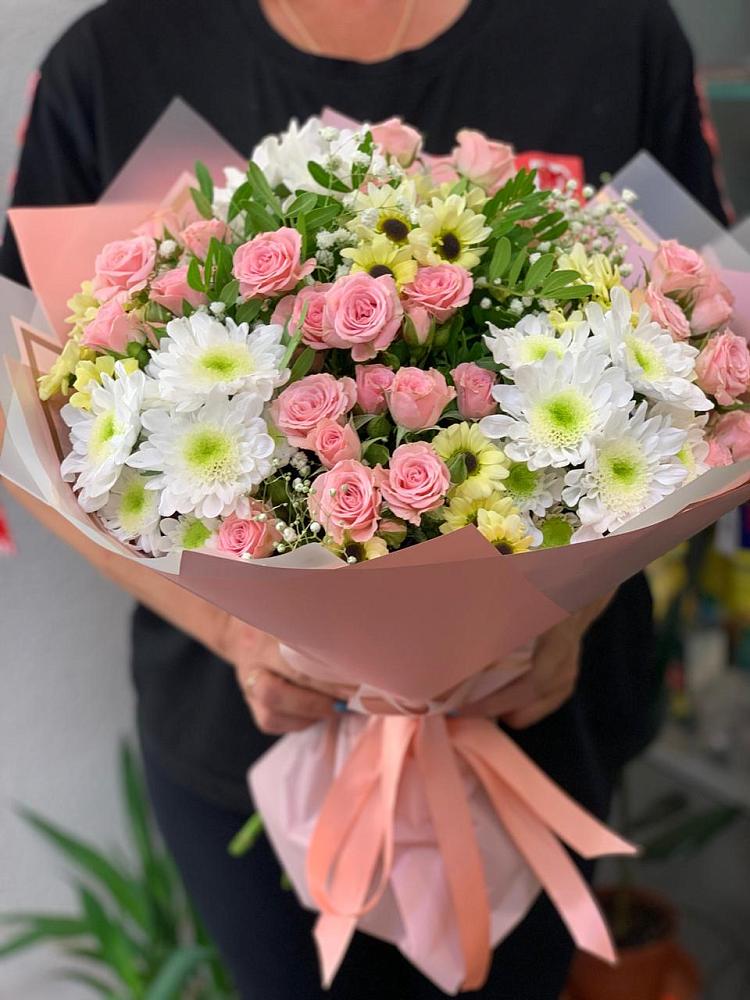 Букет цветов из: Розы и Хризантемы в Спокойной