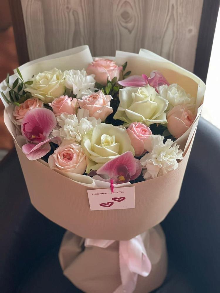 Букет цветов из: Орхидеи, Розы и Гвоздики в Спокойной