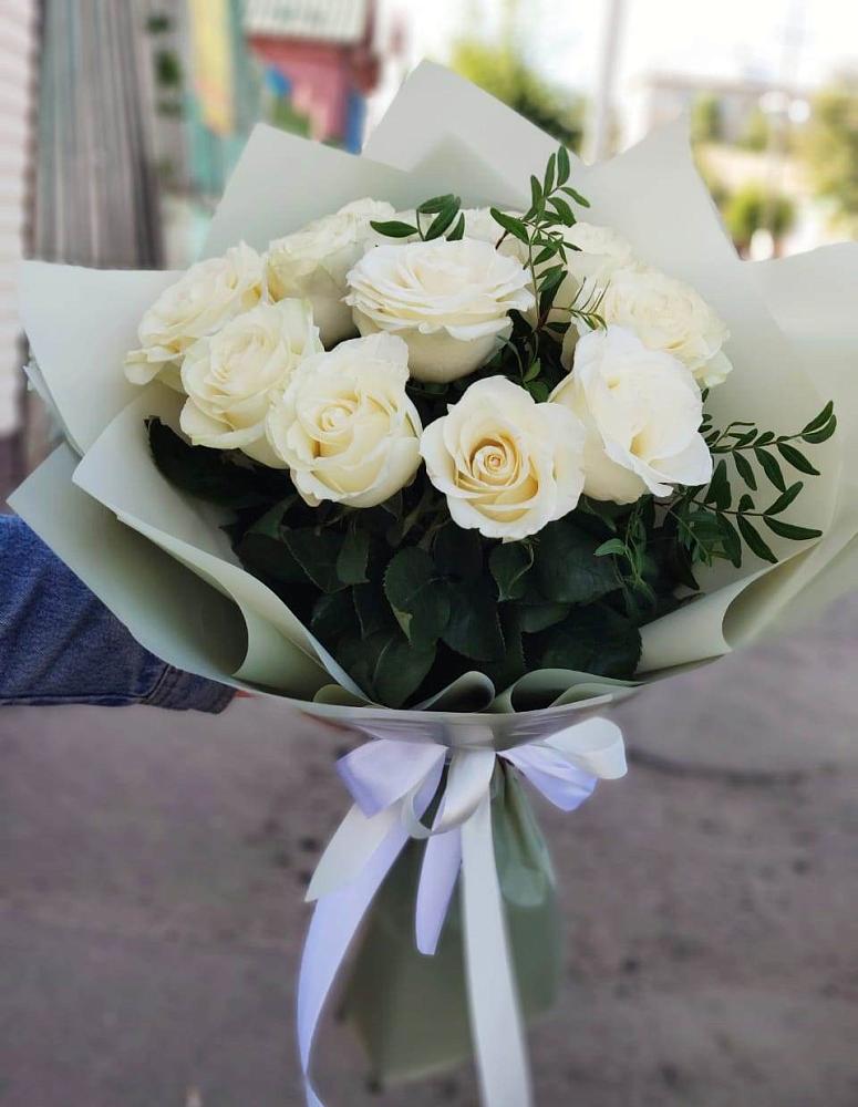 Букет Белые розы Проуд в Спокойной