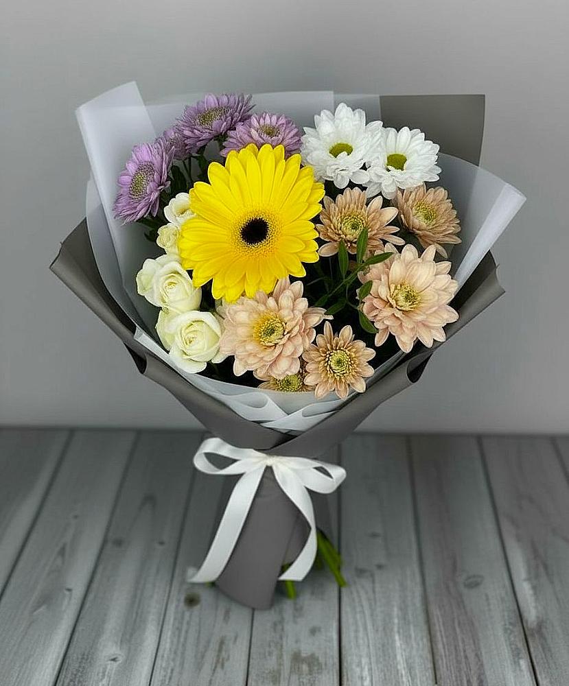 Букет цветов из: Розы, Герберы и Хризантемы в Спокойной