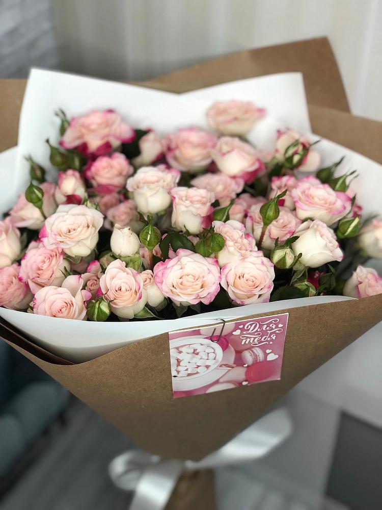 Букет цветов из: Розы в Спокойной