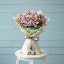 Букет цветов из:  Орхидеи и Розы в Спокойной