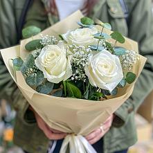 Букет цветов из:  Розы #REPLACE_PRED# Спокойной
