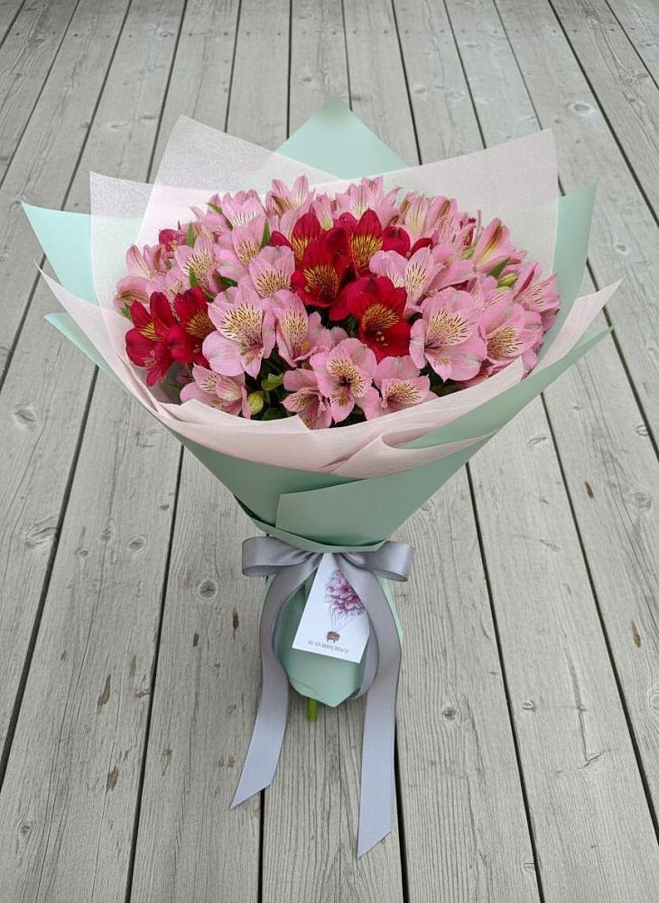 Букет цветов из: Альстромерии в Спокойной