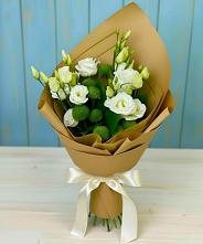 Букет цветов из:  Хризантемы и Лизиантусы #REPLACE_PRED# Спокойной