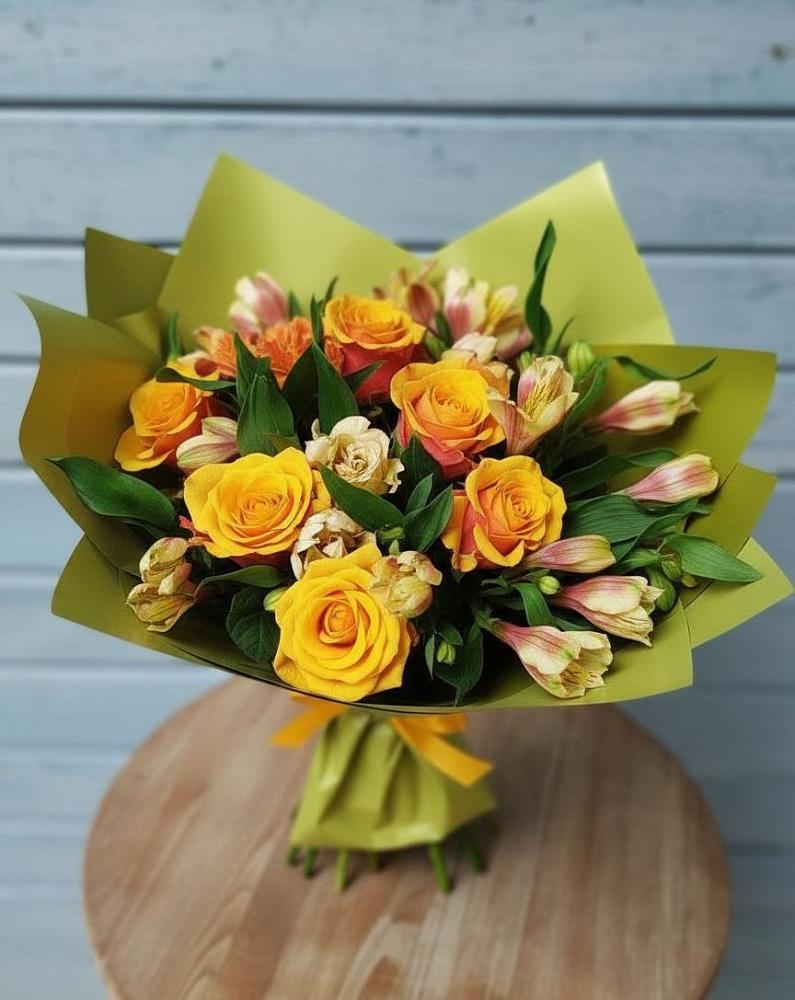 Букет цветов из: Альстромерии и Розы в Спокойной