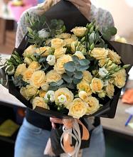 Букет цветов из:  Розы и Лизиантусы #REPLACE_PRED# Спокойной