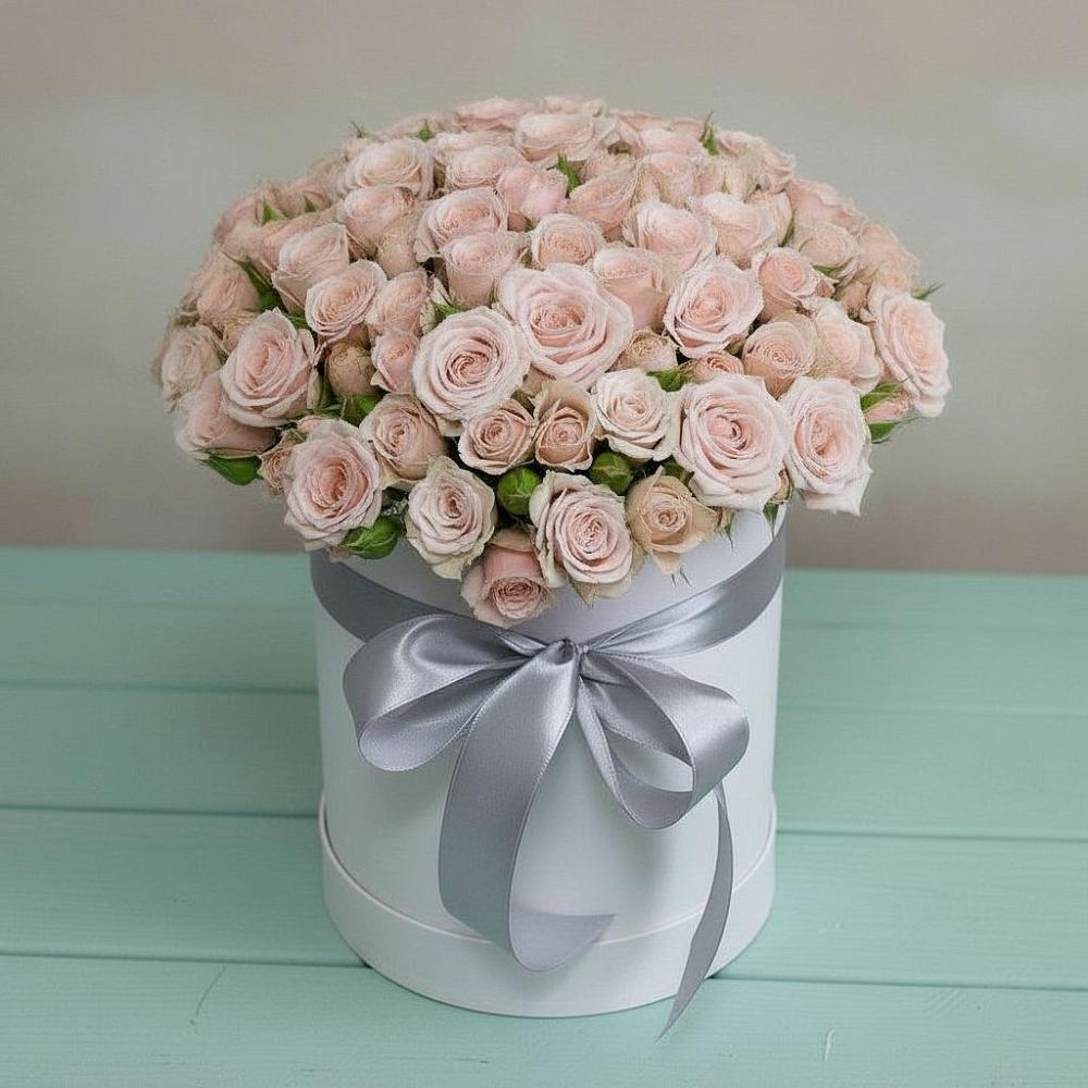 Цветочная композиция из Розы в шляпной коробке в Спокойной